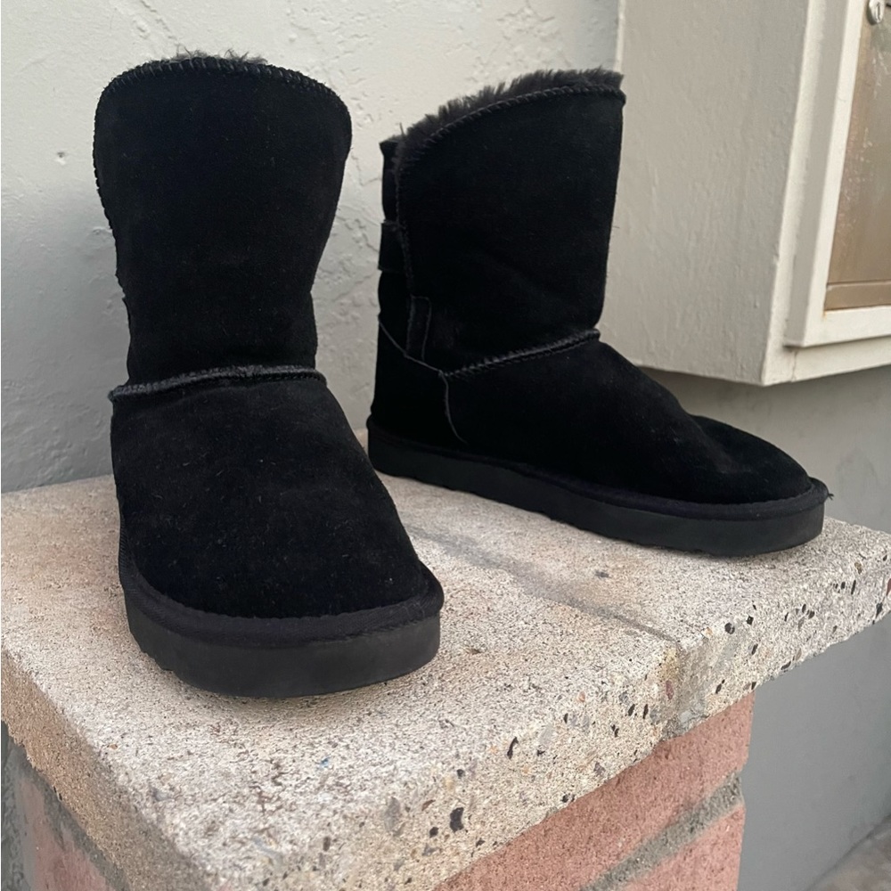 UGG inspired vegan suede/not so shearling black on black